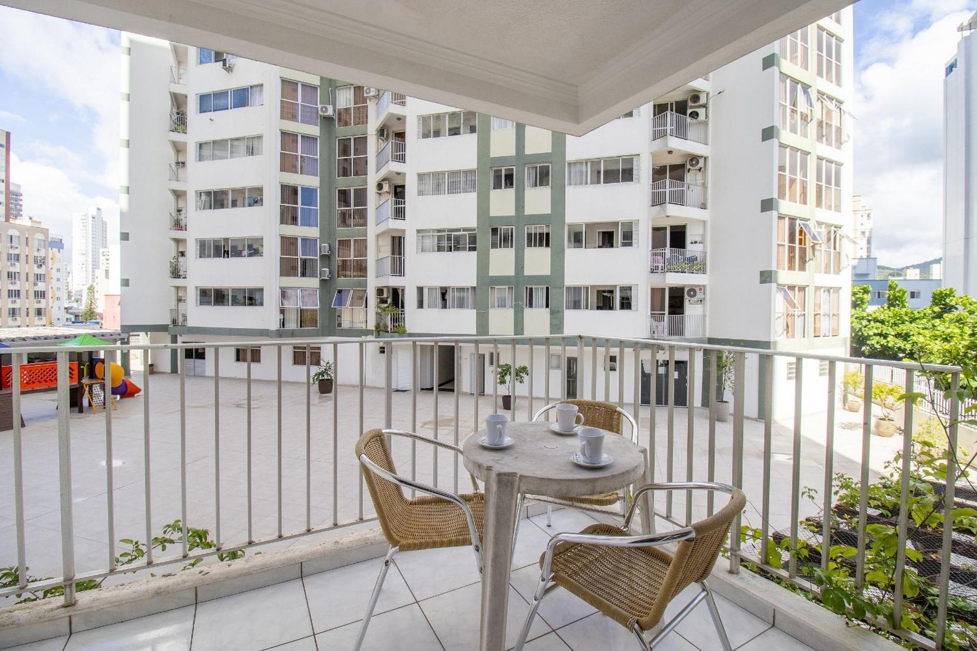 Prg11 - 4 Dorm, Aconchegante, Centro, Garagem Daire Balneario Camboriu Dış mekan fotoğraf